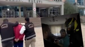 Kurye Kılığına Giren Polis Aranan Dolandırıcıyı Yakaladı