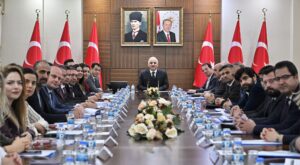 Vali Zorluoğlu: “Tütünle Mücadelede Denetimleri Sıklaştıracağız, Yaptırımları Caydırıcı Hale Getireceğiz”