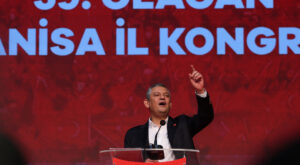 CHP’de Güven Tazelendi: Özgür Özel, Oybirliğiyle Yeniden Genel Başkan
