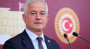 CHP’li Güneşhan’dan 10 Kasım Mesajı: “Atatürk’ün İlkeleri Yolumuzu Aydınlatıyor”
