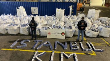 Ambarlı Gümrük Limanı’nda 394 Bin 117 Paket Kaçak Sigara Ele Geçirildi