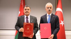Türkiye ve Umman Arasında Ulaştırma ve Denizcilik İş Birliği Anlaşmaları İmzalandı
