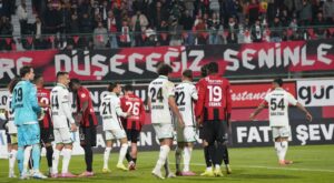 Van Spor FK, Sakaryaspor’u 3-2 Mağlup Ederek Üst Sıralar İçin Umutlandı