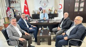 AK Parti Siirt İl Başkanı Bahri Caner Özturan’dan Kızılay Siirt Şubesine Ziyaret
