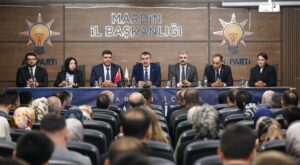 Bakan Yusuf Tekin, AK Parti Mardin İl Başkanlığını Ziyaret Etti