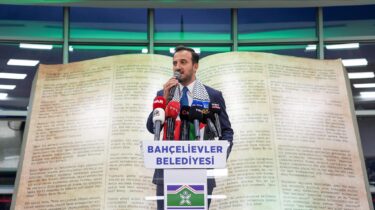 AK Parti İstanbul İl Başkanı Abdullah Özdemir’den Bahçelievler Kitap Fuarı’na Ziyaret