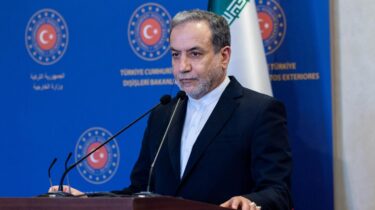 İran Dışişleri Bakanı Arakçi: “Müzakerelerde Ülkenin Çıkarlarını Güvence Altına Almalıyız”