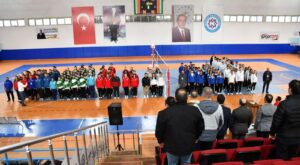 Voleybol Ünilig Eleme Grubu Müsabakaları Kafkas Üniversitesi’nde Başladı