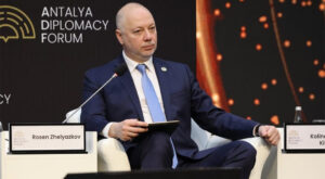 Bulgaristan Başbakanı Rosen Jelyazkov, Güven Oylaması Öncesi İstifa Etti