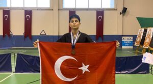 İzmirli Öğrenciden Dünya Şampiyonasında Çifte Bronz Madalya