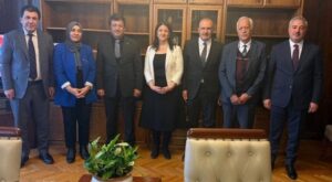 Van’da Bir İlk: AK Parti ve DEM Parti Vekilleri Mecliste Bir Araya Geldi