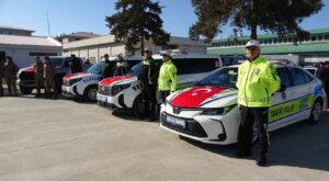 Van Emniyetine Yeni Araç Takviyesi: 200 Araç Törenle Teslim Edildi