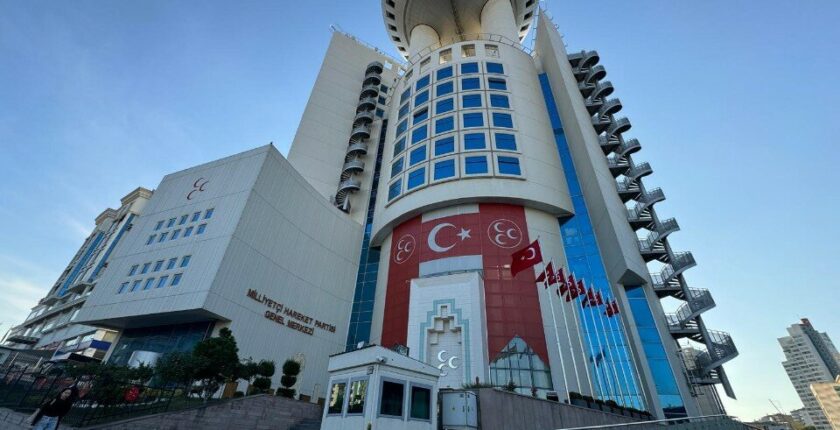 MHP Bolu İl Teşkilatı Feshedildi: Yeni İl Başkanı Seyit Mehmet Başaran Oldu