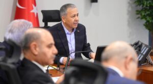 Bakan Yerlikaya Başkanlığında 81 İl Valisiyle Kritik Zirve: Gündem “Terörsüz Türkiye”