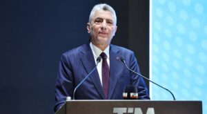 Ticaret Bakanı Ömer Bolat Duyurdu: İhracatta Hedef 2030’a Kadar 500 Milyar Dolar