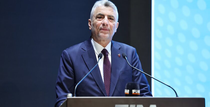 Ticaret Bakanı Ömer Bolat Duyurdu: İhracatta Hedef 2030’a Kadar 500 Milyar Dolar