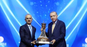 Esenboğa Havalimanı’nda 3’üncü Pist Açıldı: Cumhurbaşkanı Erdoğan’dan ‘Vizyon’ Mesajı
