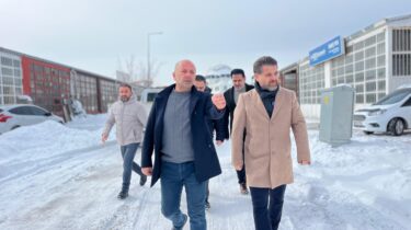 AK Parti İpekyolu Teşkilatından Yeni Marangozcular Sanayi Sitesi Esnafına Ziyaret