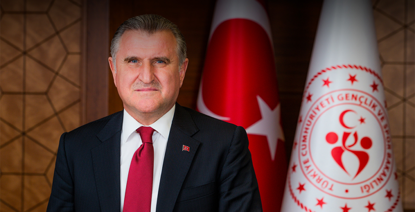 Bakan Bak’tan Galatasaray’a Tebrik Mesajı