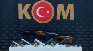 Kars’ta Yasa Dışı Silah Ticareti Operasyonu: 8 Gözaltı