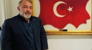 15 Temmuz Demokrasi Şehitleri, Gazileri ve Terör Mağdurları Derneği Onursal Başkanın’ dan Türk Bayrağına Yapılan Saldırıya Sert Kınama: “Milletimizin Onuruna Yapılmış Bir Saldırıdır”