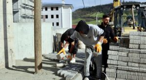Yalova Akça Hatun Öğrenci Yurdu Yolu Yenileniyor