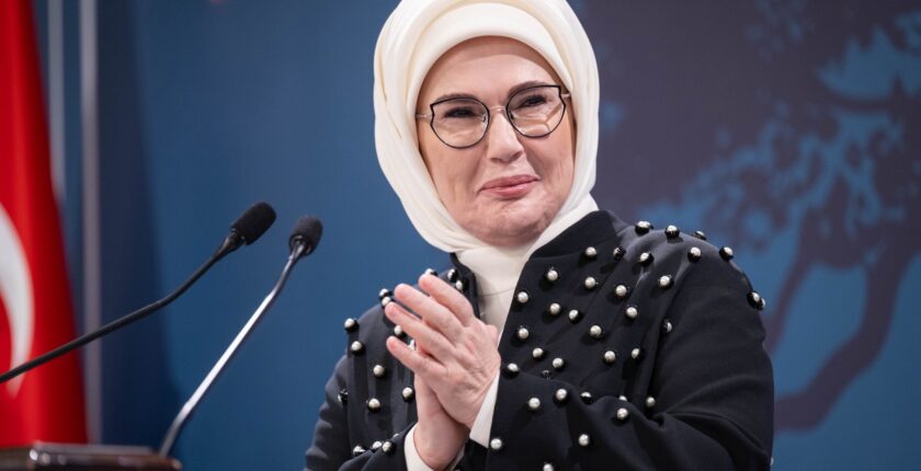 Emine Erdoğan’dan “Dijital Dünyada Çocuk Güvenliği” Vurgusu