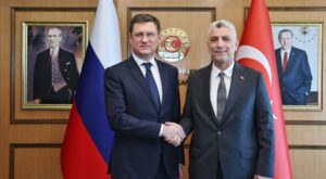 Türkiye ve Rusya Arasında 100 Milyar Dolarlık Ticaret Hedefi: Novak ile Kritik Görüşme