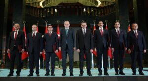 Valiler Buluşması’nda Ramazan ve Filistin Mesajı ve Yılın İdarecilerine Ödül