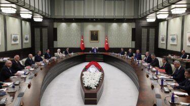 Kabine Üyelerinden Yeni Bakanlara Tebrik Mesajları