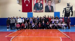 Kars’ta Okul Sporları Bilek Güreşi İl Müsabakaları Tamamlandı