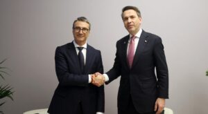 Bakan Bayraktar’dan Paris’te Nükleer Diplomasi Çıkarması: Kritik Görüşmeler Gerçekleştirildi