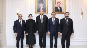 Ahmet Büyükgümüş Yalova Valisi Usta’yı Ziyaret Etti