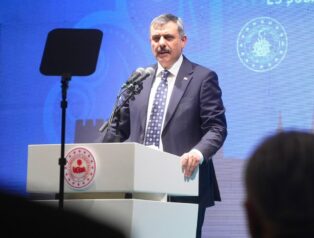 İçişleri Bakanı Mustafa Çiftçi’den Gençlere Siyaset Dersi: “Gücü Değil, Hakkı Savunun”