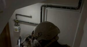 Kırmızı Bültenle Aranan Örgüt Liderinin Şebekesine Operasyon: 2 İlde 9 Gözaltı