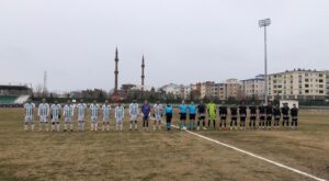 Kars 36 Spor, kendi evinde oynadığı Nusaybin Belediyespor karşısında yüzü güldü