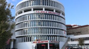 Bolu Belediyesinde Jandarma Araması: Tanju Özcan Soruşturmasında Yeni Gözaltılar