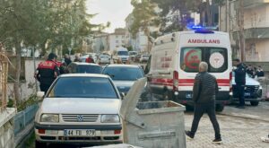 Malatya’da Bıçaklı Kavga: Baba Oğul yaralandı