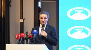 Erzurum’da Ekonomi Çıkarması: Vali Aydın Baruş Palandöken Ekonomi Zirvesi’ne Katıldı