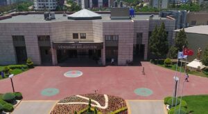 Mersin Yenişehir Belediyesi’ne Yolsuzluk Operasyonu