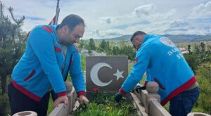 Susuz’da Şehit Kabristanları Bayram Öncesi Hazırlandı