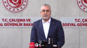 Çalışma ve Sosyal Güvenlik Bakanı Işıkhan: 2025’te Sağladığımız 5 Milyar Lira Destek İle Eczacılarımızın Yanında Olduk