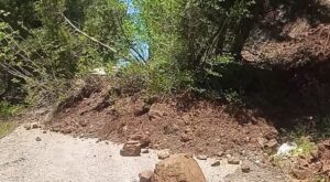 Osmaniye’de Şiddetli Yağış Sonrası Heyelan: Mitisin Yolu Kapandı