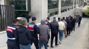 16 İlde Yasa Dışı Bahis Ve Nitelikli Dolandırıcılık Operasyonu: 94 Şüpheli Tutuklandı