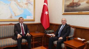 Milli Savunma Bakanı Yaşar Güler KKTC Başbakanı Ünal Üstel İle Görüştü