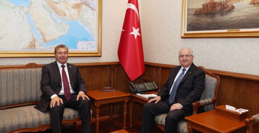 Milli Savunma Bakanı Yaşar Güler KKTC Başbakanı Ünal Üstel İle Görüştü