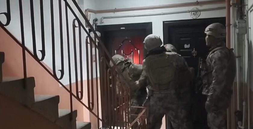 İstanbul’da İki Suç Örgütüne Eş Zamanlı Operasyon: 27 Şüpheli Yakalandı