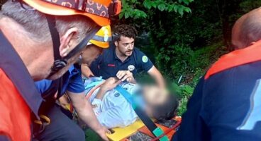 Motosiklet Kazasında Vadiye Düşen Sürücü Kurtarıldı
