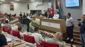 Aydın Büyükşehir Meclisi’nde 1,5 Milyarlık Kredi Tartışması: “Pavyon” Sözü Gerginlik Yarattı